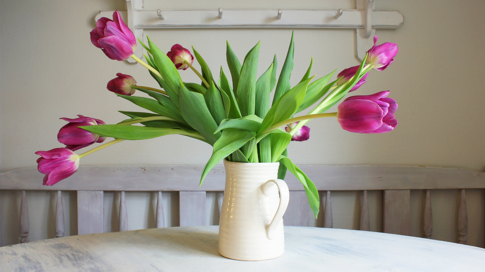 spring flower arrangement ideas
