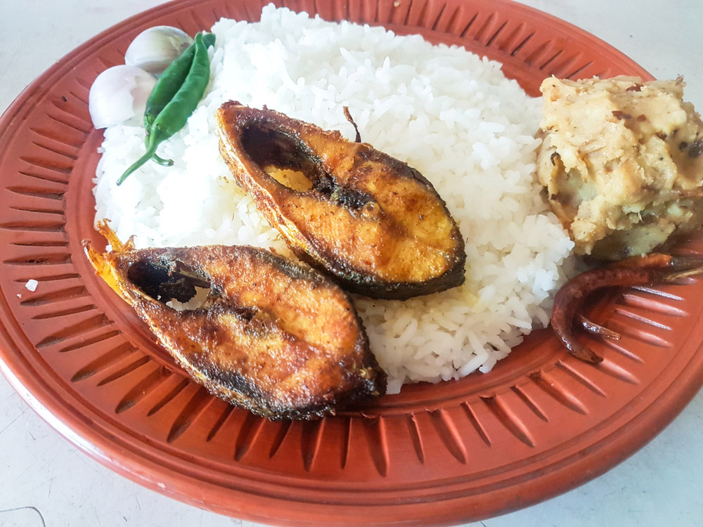 What Makes Hilsa So Important In Bengali Cuisine And Culture | Zee Zest