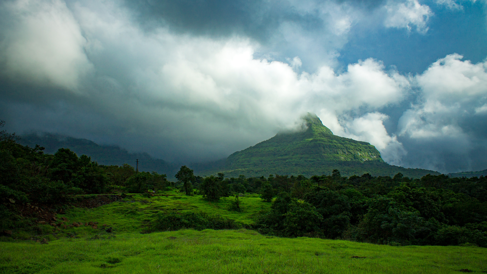 Plus Valley in Pune😍😍😍 Located in Tamhini Ghat, it's 60kms from Pune  city and looks like a p… | Travel recommendations, Amazing travel  destinations, India travel