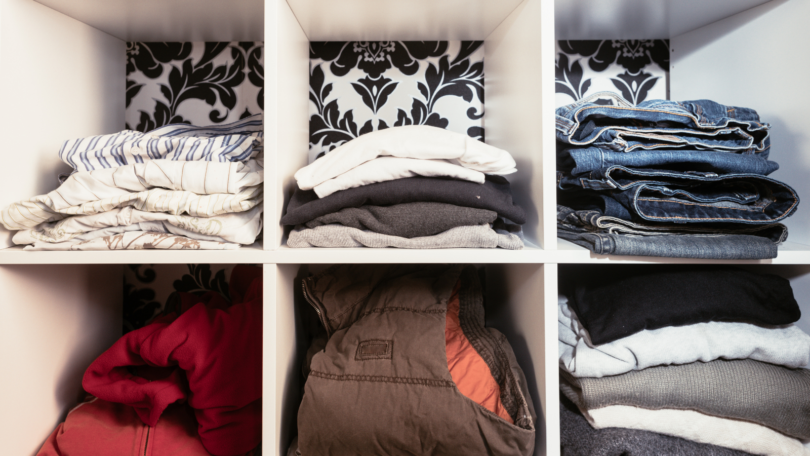 organising expensive clothes