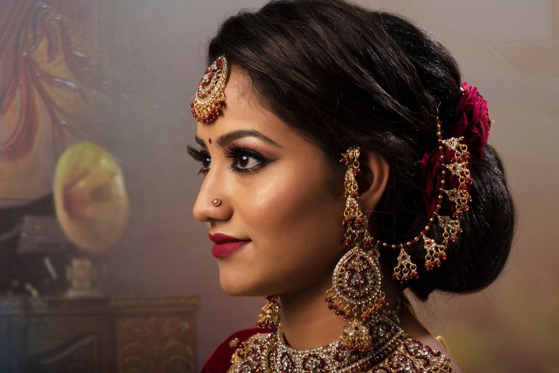 Tips to do Your Own Indian Wedding Makeup & Hairstyle - SUGAR Cosmetics