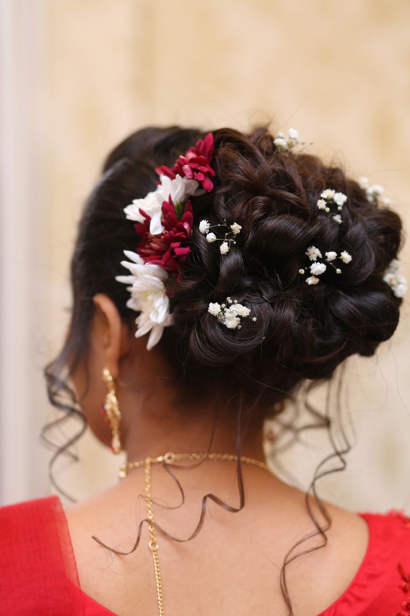 Bridal hairstyles | hairstyles for indian brides | Peinados, Peinados  fiesta pelo largo, Peinados elegantes