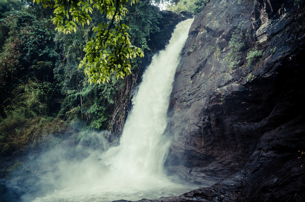 tourist places near vythiri kerala