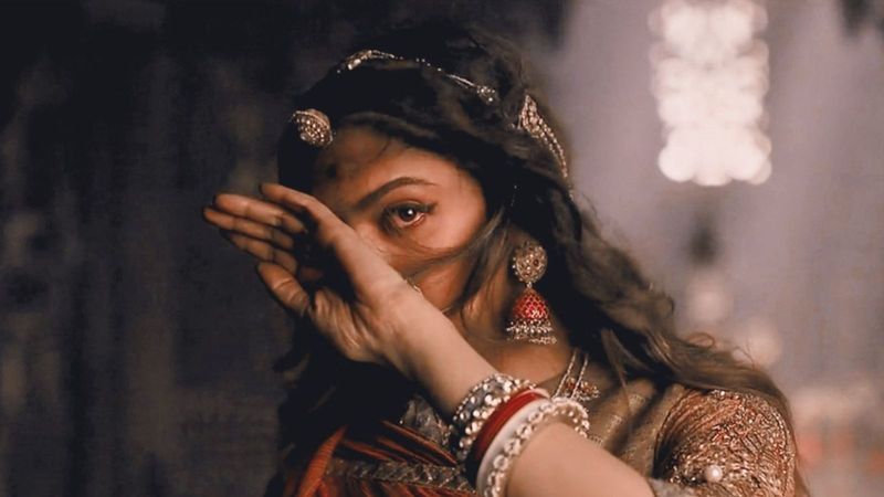 Calling All Bollywood Buffs, Can You Guess These Period Dramas?