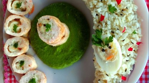 Prawn roulade with paneer and cheese 