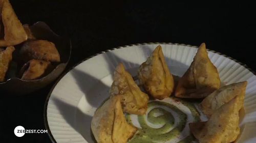 Kheema Cocktail Samosa