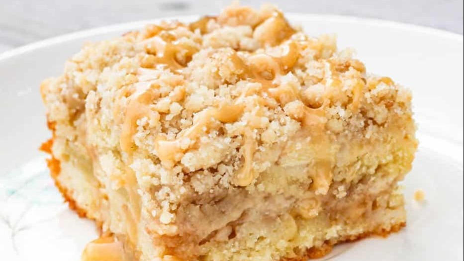 Caramel Apple Coffee Cake