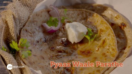 Pyaaz Waale Parathe