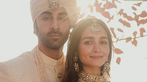 Alia Bhatt & Ranbir Kapoor Are Expecting Their First Baby