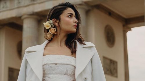 Best All-White Looks Of Alia Bhatt From Gangubai Kathiawadi Promotions