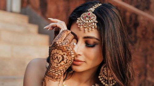 See The Most Beautiful Engagement Rings Of Bollywood Celebrities