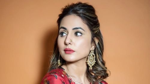 Inside Hina Khan’s Impeccable Ethnic Wardrobe
