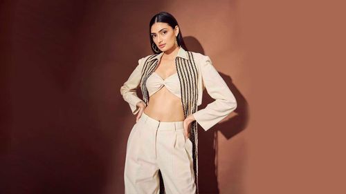 6 Show-Stopping Celebrity Looks From Bombay Times Fashion Week 2022