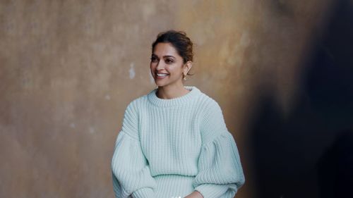 Pullover Styling Inspo From B-Town Celebs This Winter