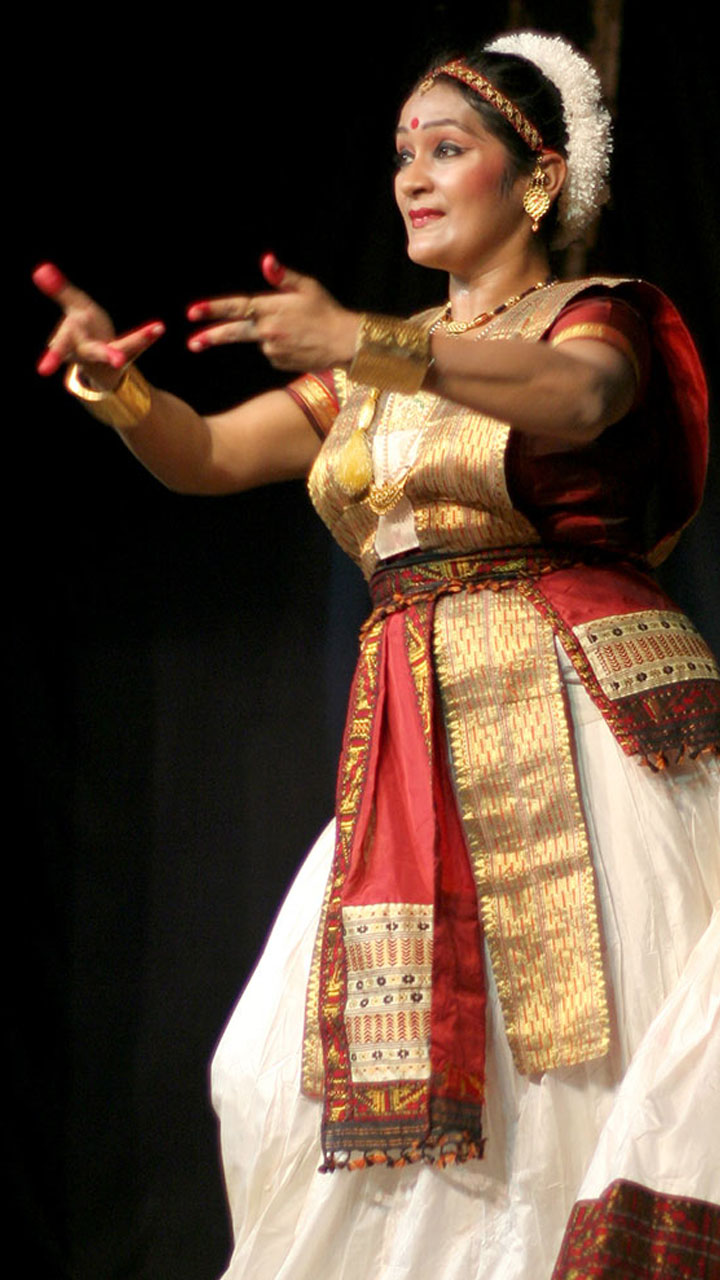 Pin by Arpita Ray on Classical Dance | Dance of india, Manipuri dance,  Indian classical dance