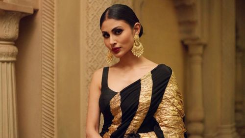 7 Times Mouni Roy Proved She Is All About ‘Saree, Not Sorry'