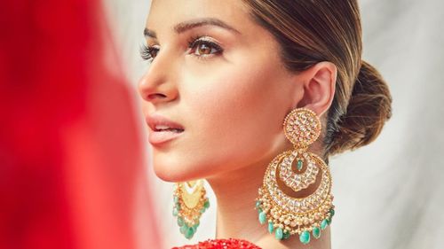 Stand Out This Wedding Season With These Traditional Jewellery Styles