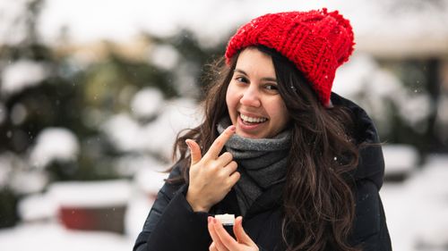 5 Expert Tips To Combat Dry Skin This Winter