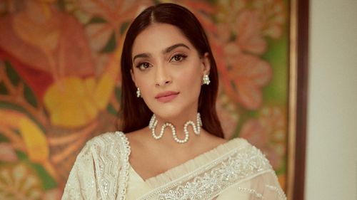 6 Bollywood Divas Who Dazzled In Ivory This Wedding Season