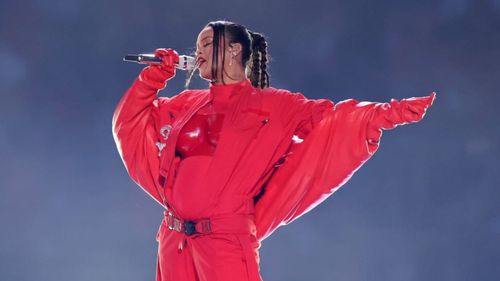 Why Rihanna’s Super Bowl Half-Time Performance Is A Must-Watch