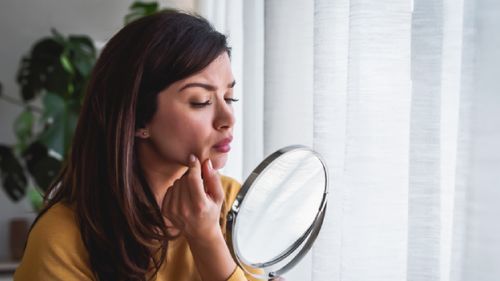 Tips To Deal With Acne, Pimple And Breakouts This Summer