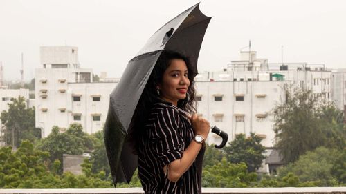 6 Expert Tips For Healthy Skin And Hair This Monsoon