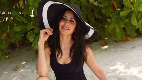 5 Katrina Kaif-Inspired Beach Outfits For Your Next Summer Vacay