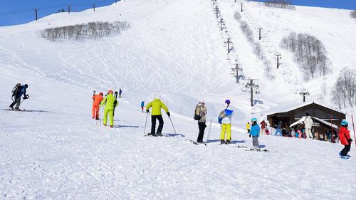 5 Best Ski Resorts In India For The Winter