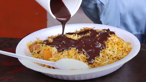 10 Crazy Food Combinations That Are Making Netizens Cringe