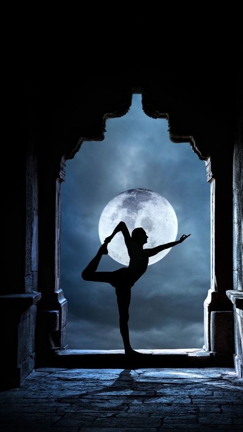 Yoga Poses To Improve Core Strength ft. Malaika Arora