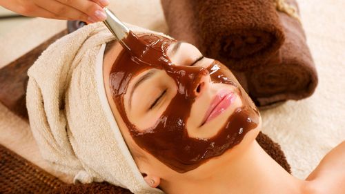 4 Easy Ideas To Use Chocolate For Skincare