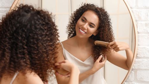 6 Haircare Tips To Maintain Curly Hair In Monsoon